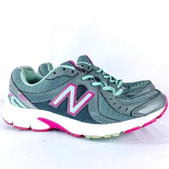 New Balance Shoes - New Balance Womens Gray Pink 450 v3 Running Sneaker Size 10